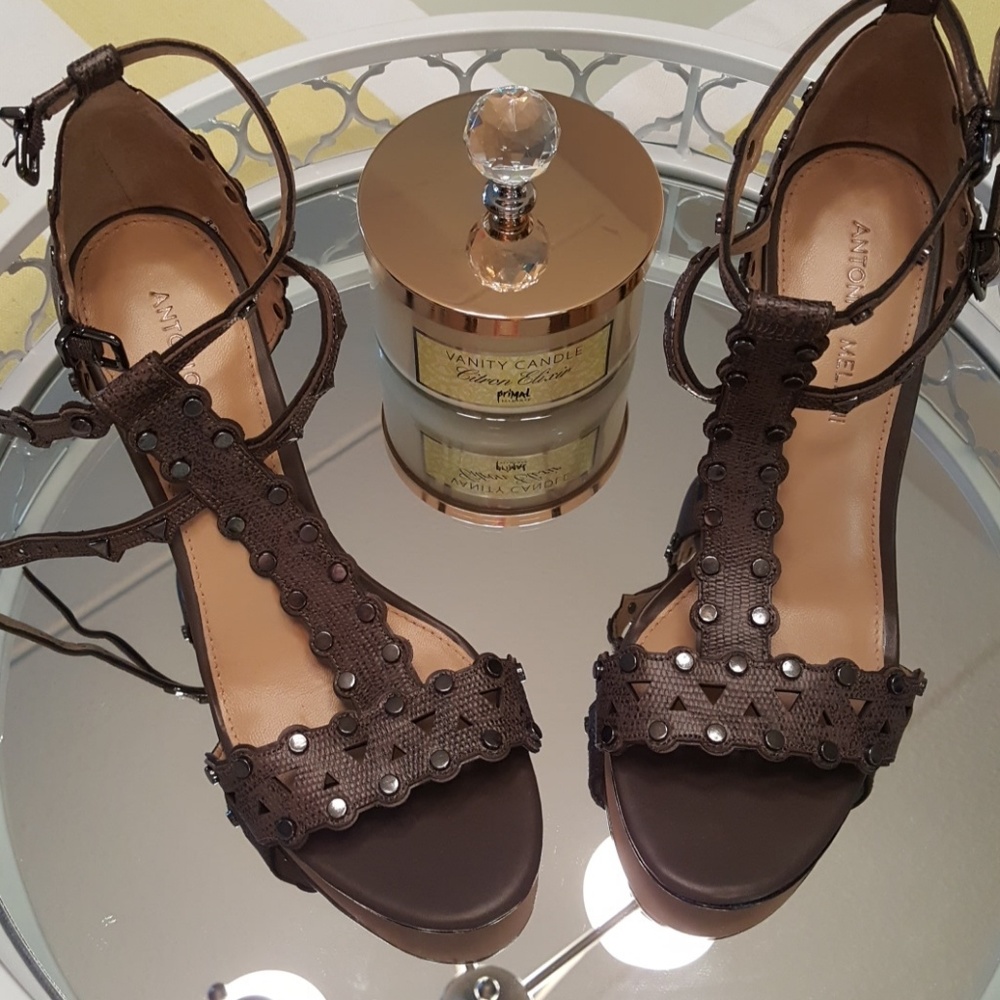 Antonio Melani brown  3 inch heel sandal